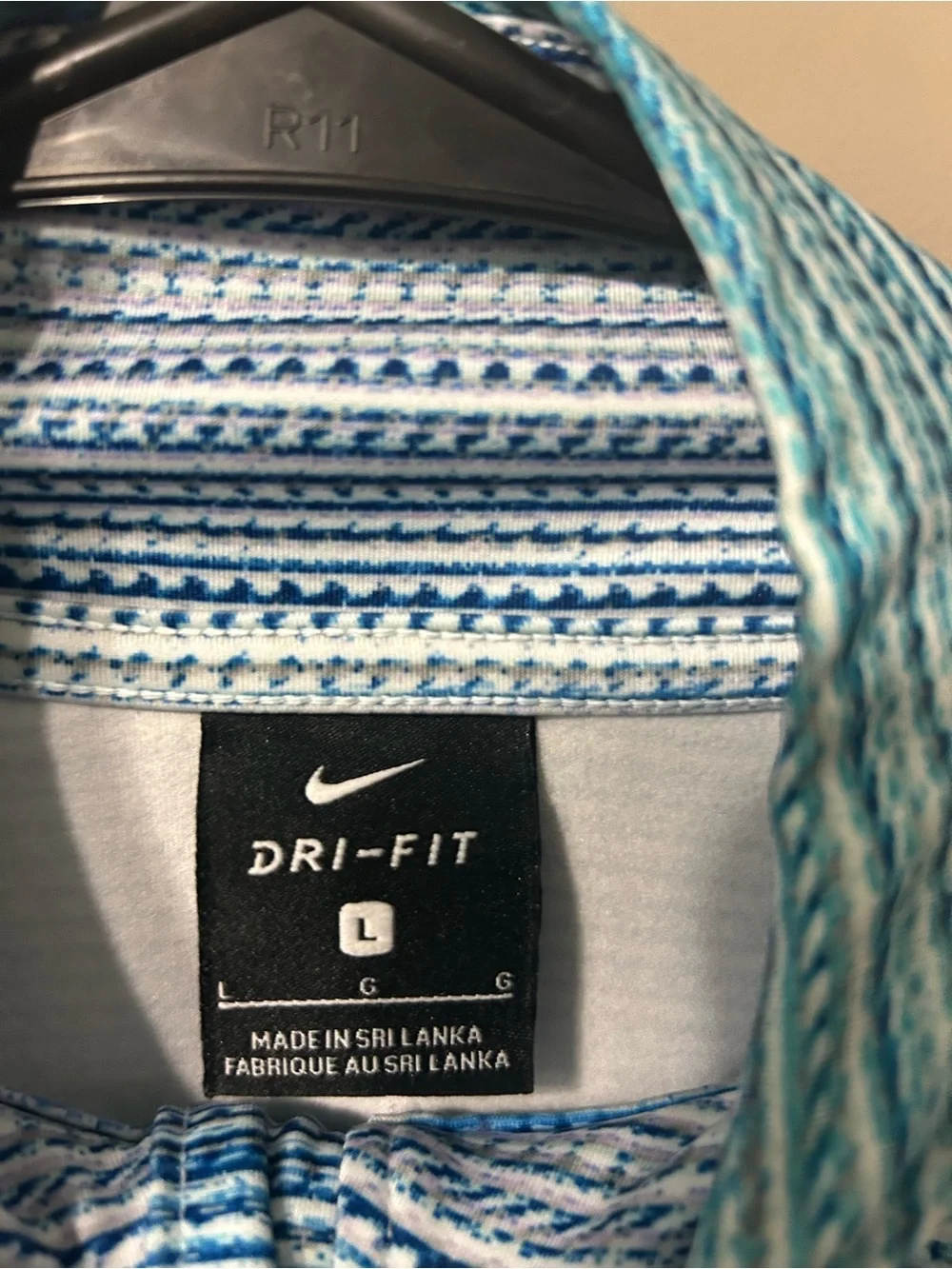 Nike Dri Fit Blue and Aqua Striped Quarter-Zip Pullover